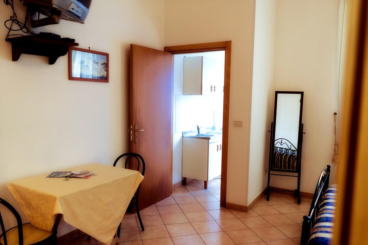 Bed and Breakfast Li Pusciai Cocumola Esterno foto